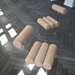 The Hiro Chaise