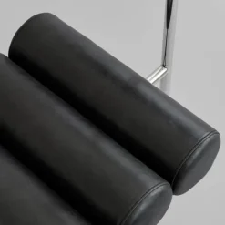 The Hiro Chaise