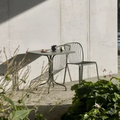 Thorvald Table café carrée SC97
