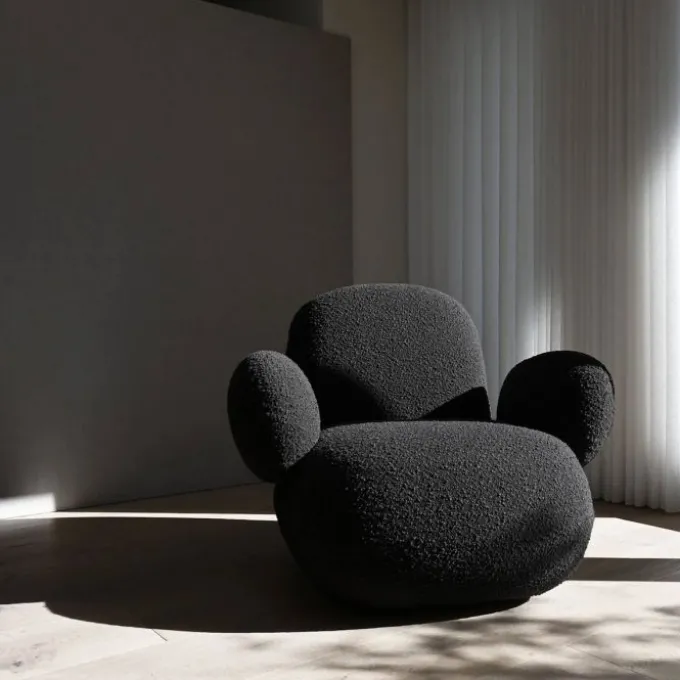 Toe Armchair