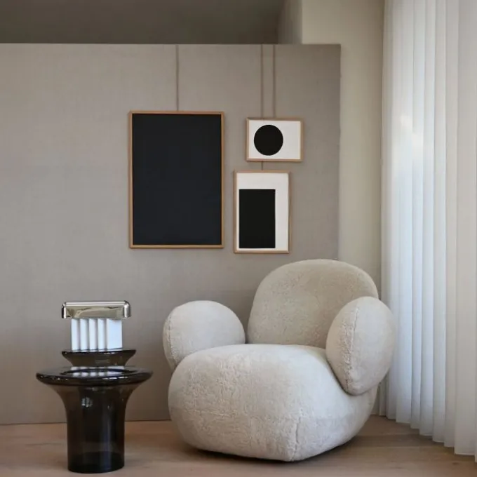 Toe Armchair