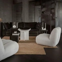 Toe Lounge Chair