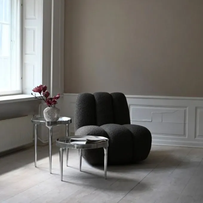 Toe Lounge Chair