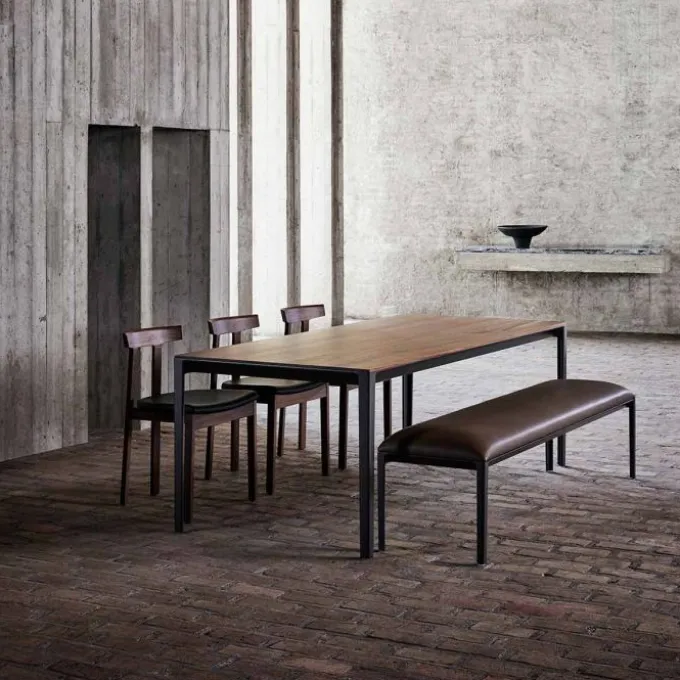 Torii Chaise