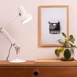 Type 75 lampe de bureau