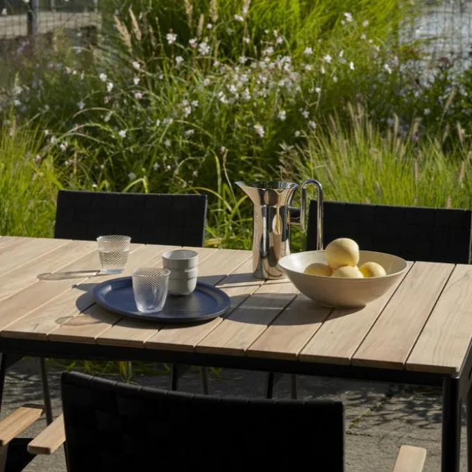 Ville Dining Table AV25/AV26