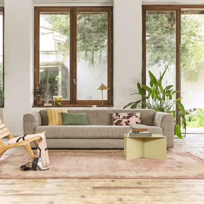 Wool Knotted Rug