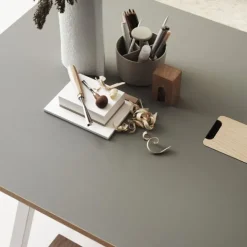 Work Desks